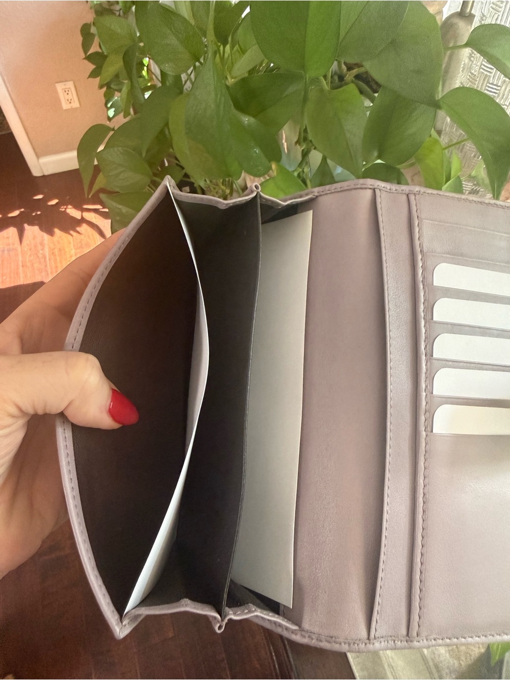 Gucci Wallet - Picture 6 of 14